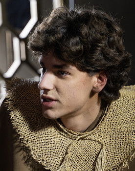 Angus Albinati as Chad Hoffman