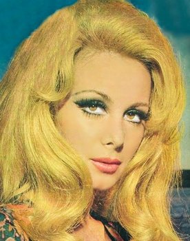 Filiz Akın