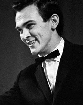 Muslim Magomayev as 