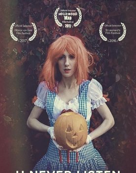 Aoife Hogan as Lola