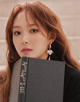 Lee Yu Jeong as Yujeong