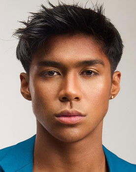 Michael Ver Comaling