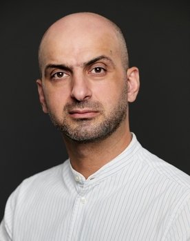 Sadettin Kirmiziyüz as Milad
