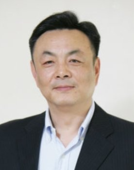 Cao Yi as Yu Tu's father