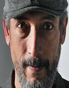 Taher El Hakim as والد صابر