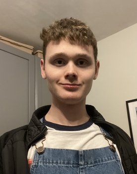Matthew Drummond as Gamer (uncredited)