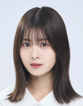 Yuna Hoshino as Aina Kawatani