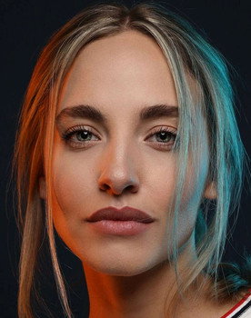 Meghan Carrasquillo as Zoe Volo