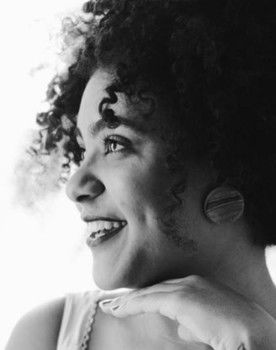 Letícia Ferreira as Memórias do diretor (voz)