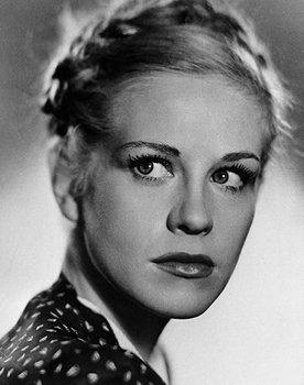 Hildegard Knef as Ilona Valdez