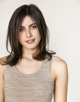 Caroline Lindy as 