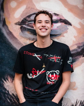 Gusta Aguiar as Pablo