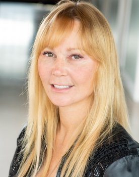 Daphne Lewis