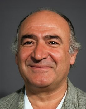 Ali Şen as 