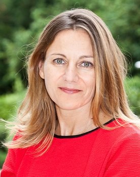 Hélène Courtois as Herself