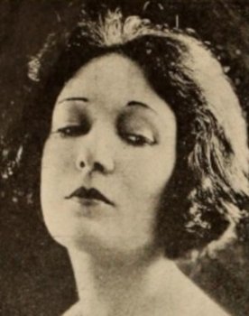 Trilby Clark as Mrs. St. Clair