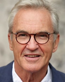 Larry Lamb