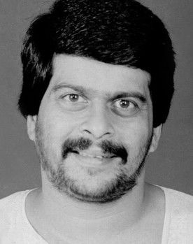 Shankar Nag as Shiva Achari