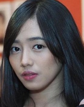 Dena Siti Rohyati as Dena