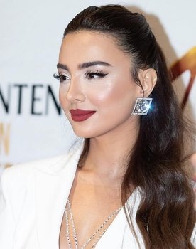 Kamala Piriyeva as şagird