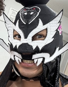 Yohei Nakajima as Black Mensore