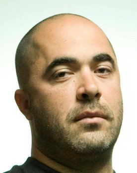 Aaron Lewis