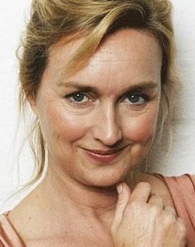 Victoria Longley
