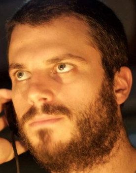 Fabrizio De Flaviis as Cassio (voice)