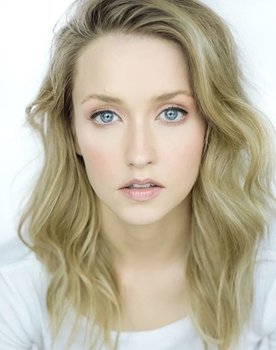 Emily Tennant as Amy Walker