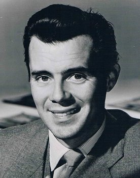 Dirk Bogarde as Edward "Teddy" Bare