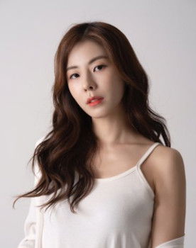 Woo Ka-eun as Capital Employee