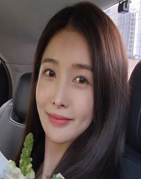 Kang Seo-yeon as Woo Cheong-a