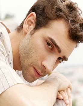 Burak Berkay Akgül as Uzer