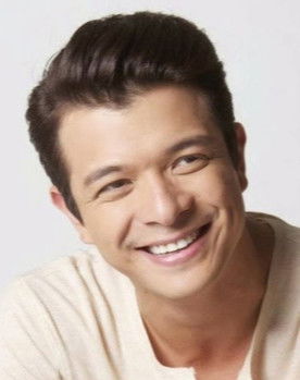 Jericho Rosales as Darwin (segment "Kuba")
