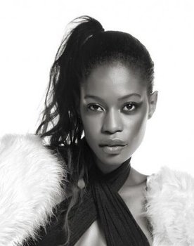 Ursula Bedena as Edwige
