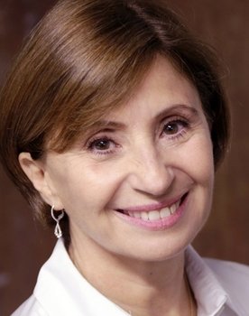 Ariane Ascaride as 
