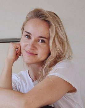 Hennariikka Laaksola as Minna