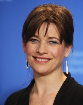 Kerry Fox as Hannah