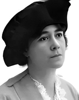 Henrietta Watson as Aunt Julia