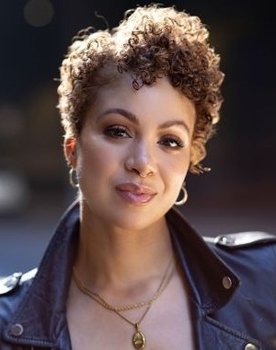 Daisha Graf as Lisa