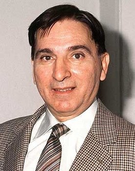 Manolo Codeso as Poli