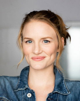 Erin Lovelace as Elyse