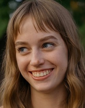 Caroline Kruberg as Eva