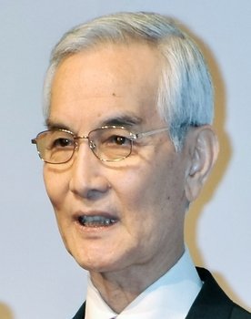 Akira Kubo as 