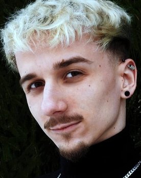 Michał Iwanczewski as Kolega Żółwika