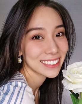 Roxanne Zhang