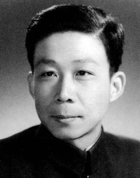 Xie Tieli as Narrator