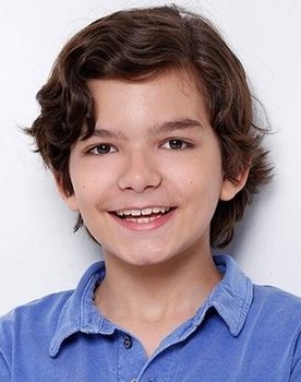 Luiz Eduardo Toledo as Ricardo Montana / Anticristo (Young)