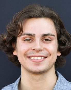 Jake T. Austin Photo