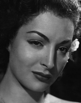 Elsa Aguirre as Remedios